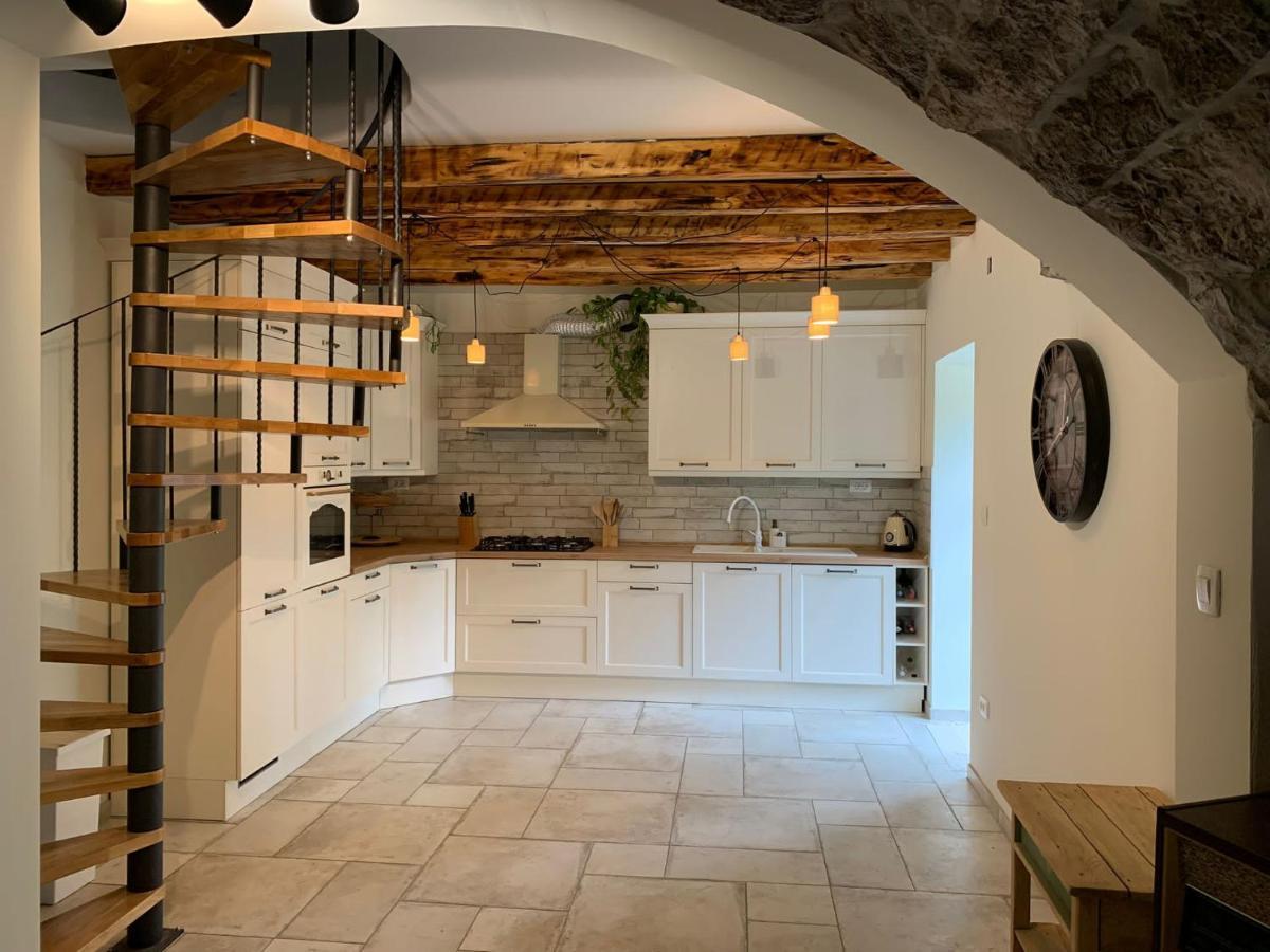 Villa Stancija Kavali Stone House, Zvoneca-Opatija Eksteriør billede